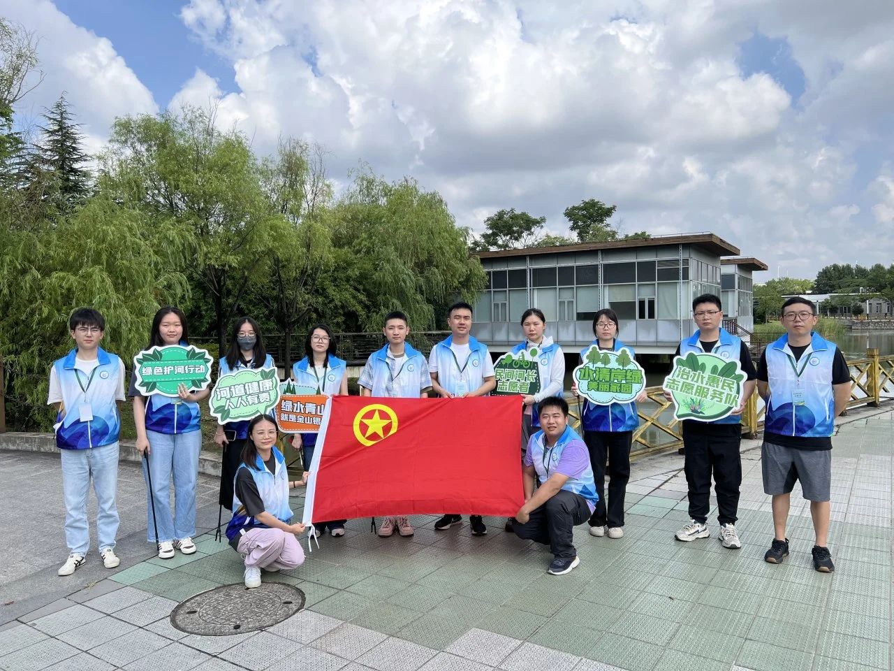 碧水守护志愿先行 美丽中国共同奋进——电竞博彩平台
组织开展“2025年六五环境日”主题活动