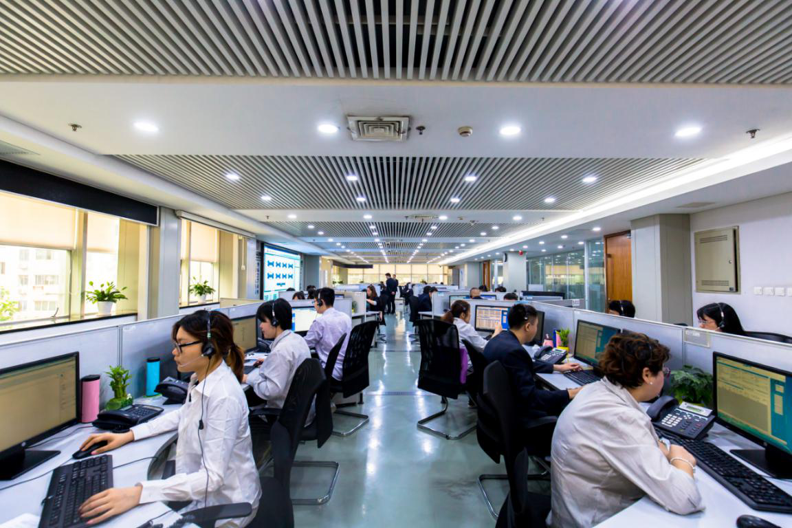 电竞博彩平台
启用新客服系统，为市民提供更优服务